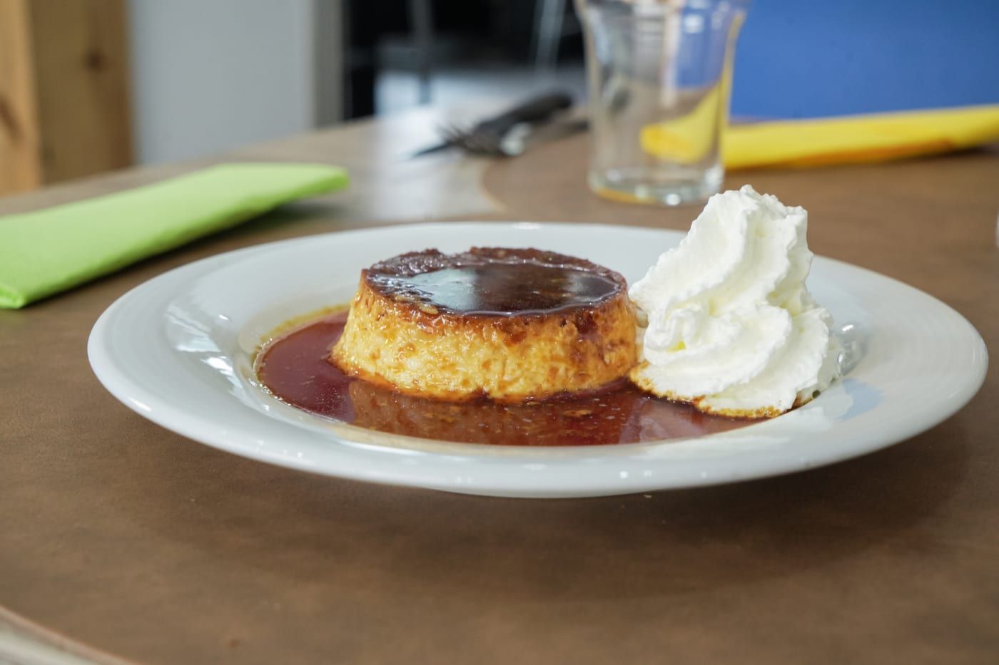 Pudim do Brasil, flan brésilien nappé de caramel maison